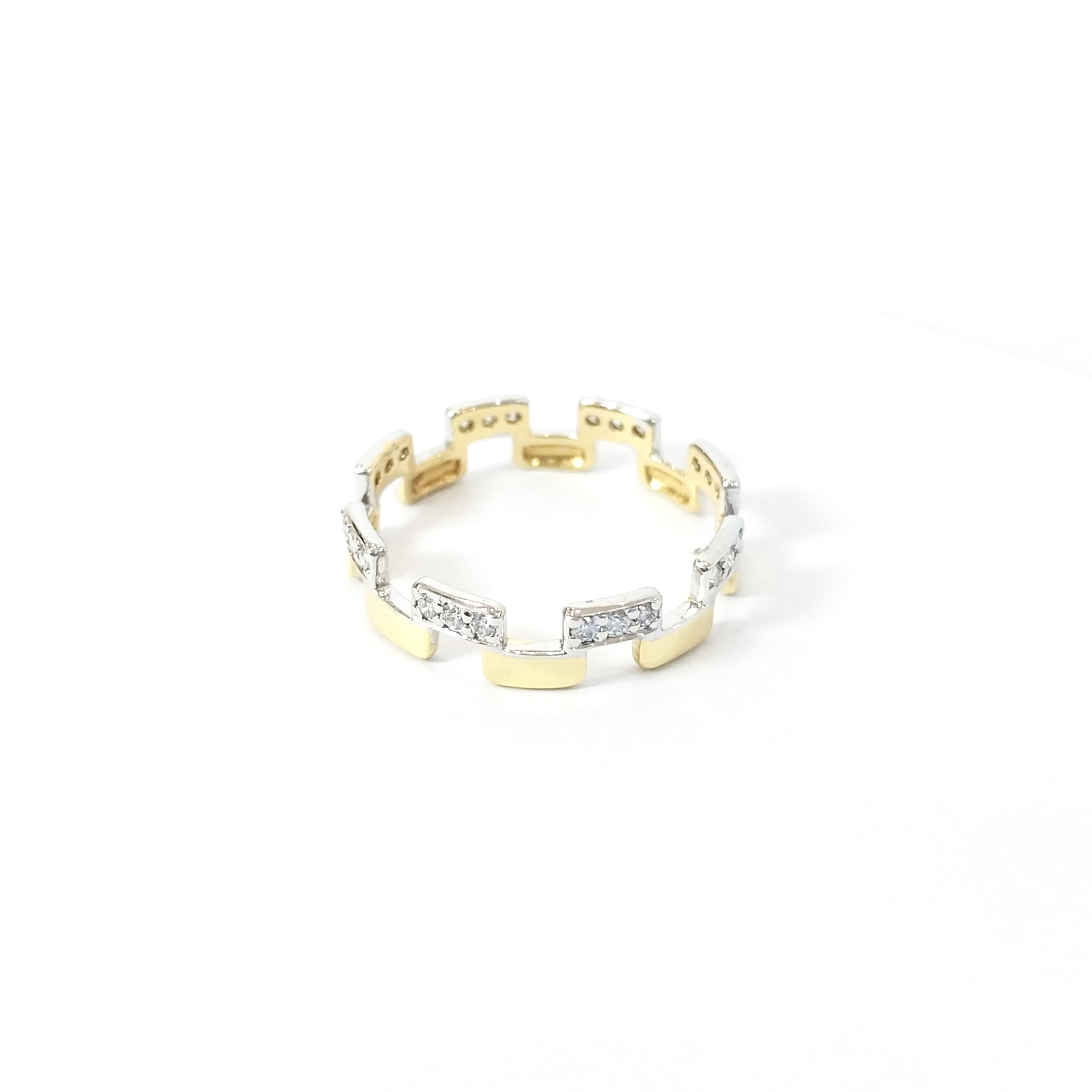 Nice minimal puzzle diamond Ring