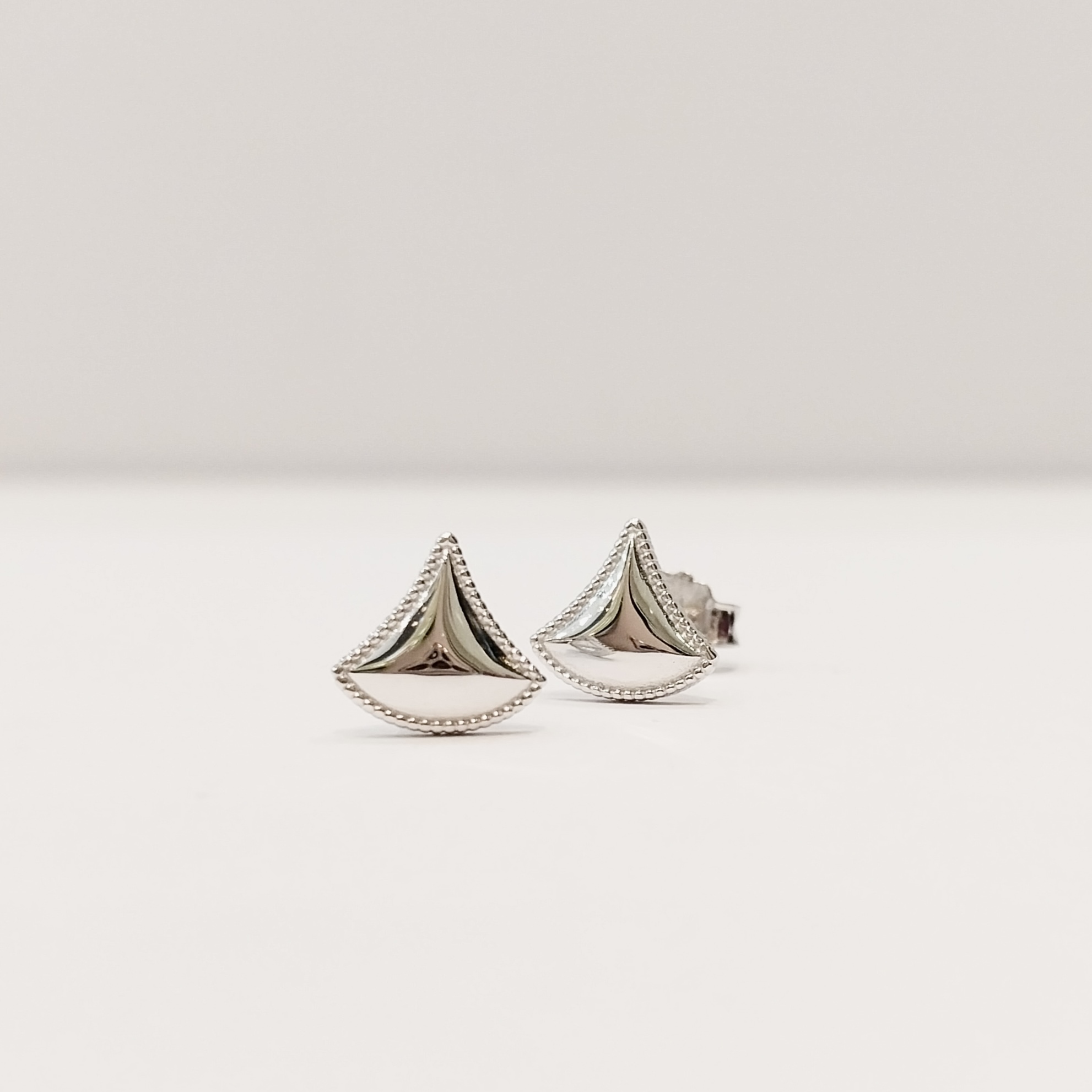 SLICE design, white 18k