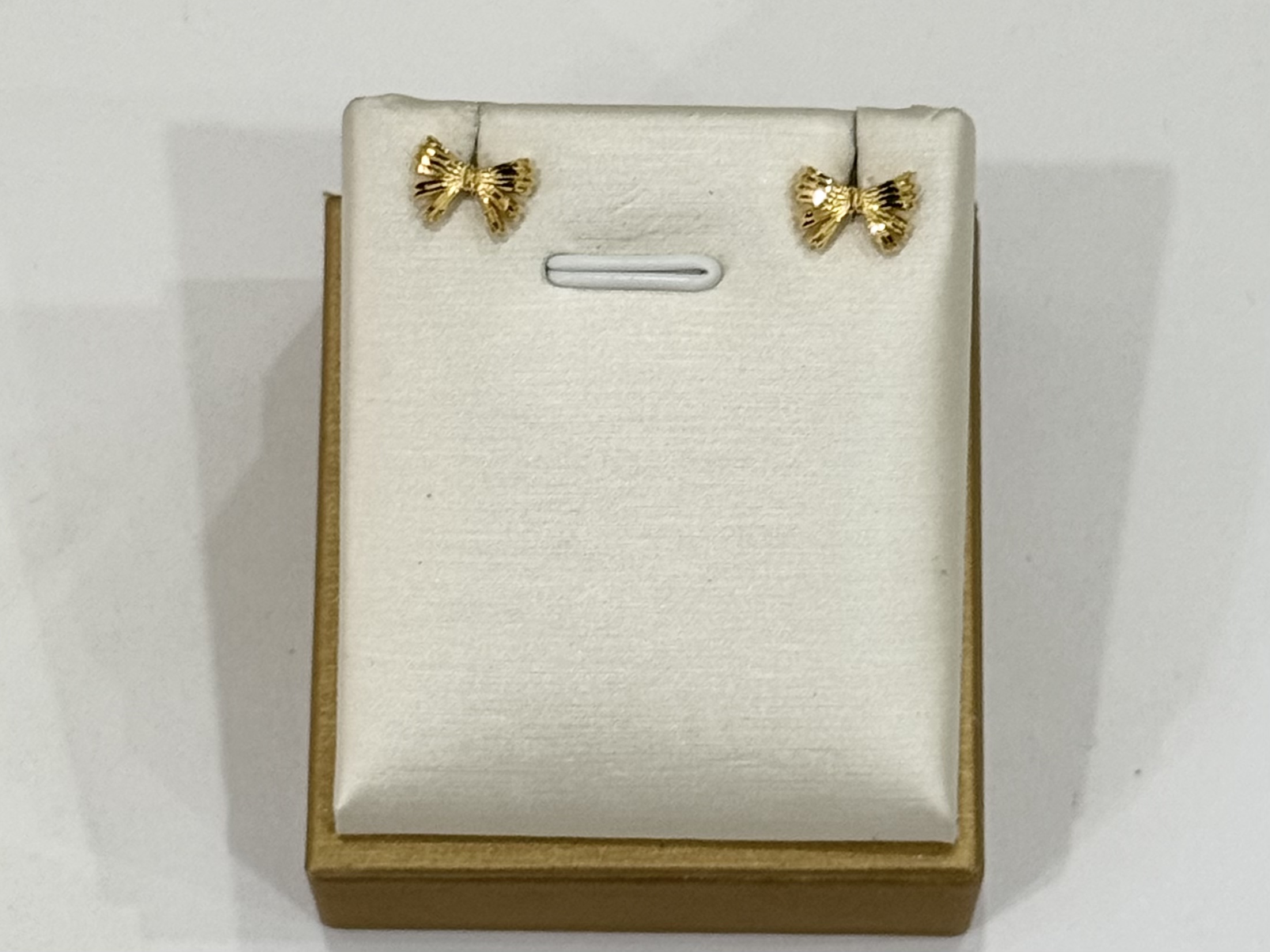 Ribbon Earring Gold 18K